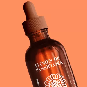 Botella de tónico de flores de Passiflora de Grana Terra.