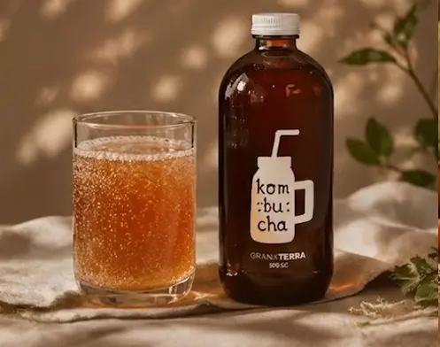 Botellas de Kombucha artesanal fermentada de Grana Terra